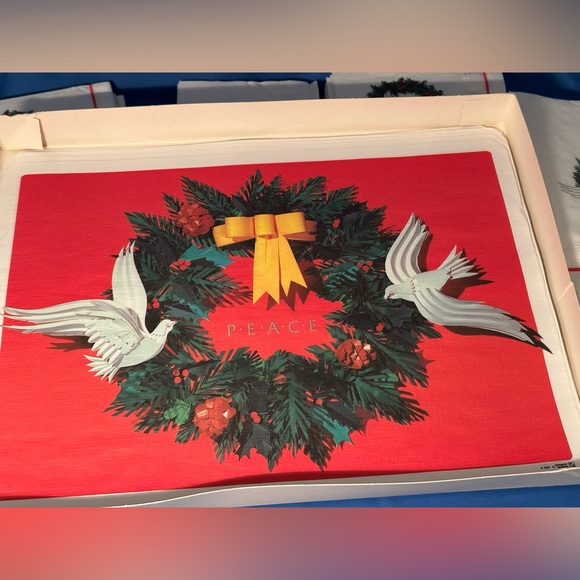 Vintage Holiday Table Settings - Picture 3 of 7